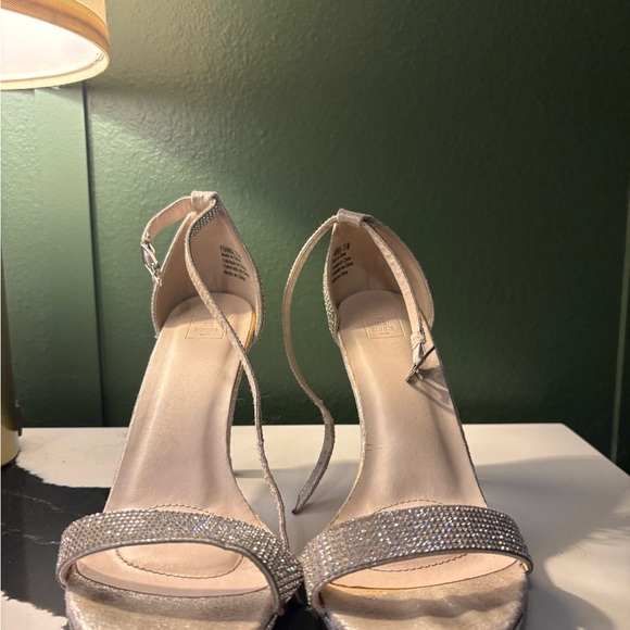David's Bridal Sparkling Beige Heels - Picture 1 of 3